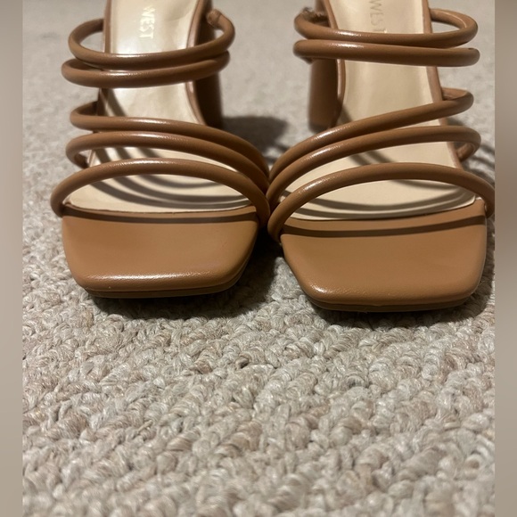 Nine West Women’s Wide Heel Strap Sandals - Picture 7 of 7